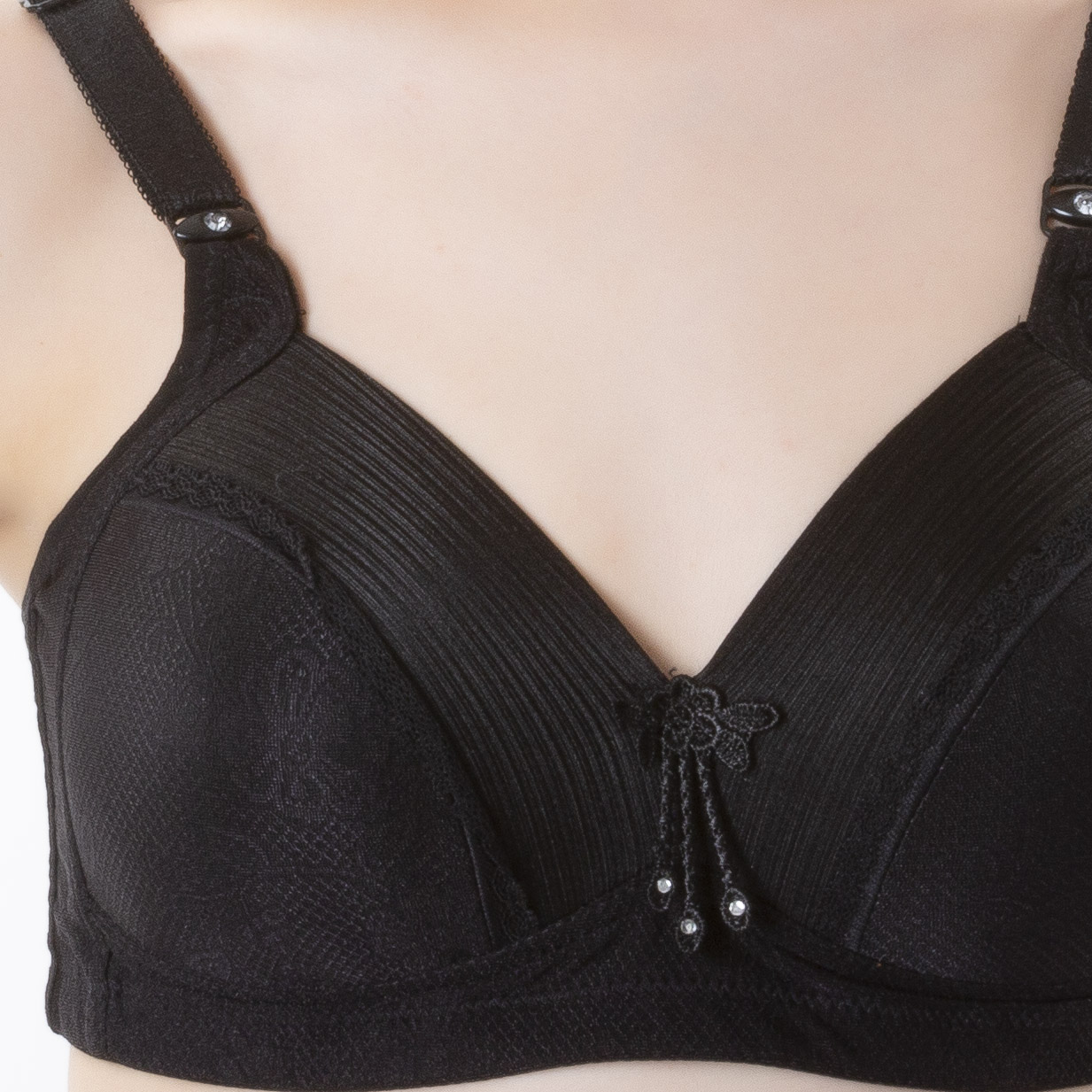 Buy N-Gal Non Padded Non Wired Full Coverage Bralette - Black at Rs.450  online