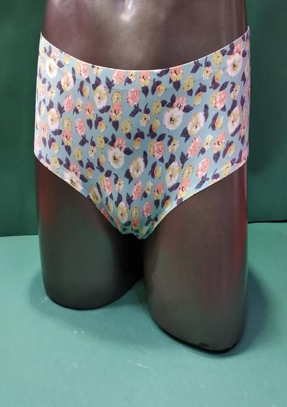 Buy Online NO-SHOW HIPHUGGER PANTY | Lovebird