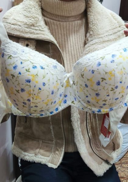 WHITE PEARL bra 5 star review image