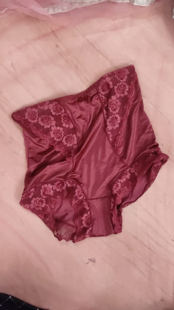 P3655 WOLLY PANTY bra 5 star review image