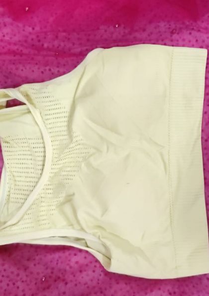 B6082/SEAMLESS CROP AIR BRA bra 5 star review image