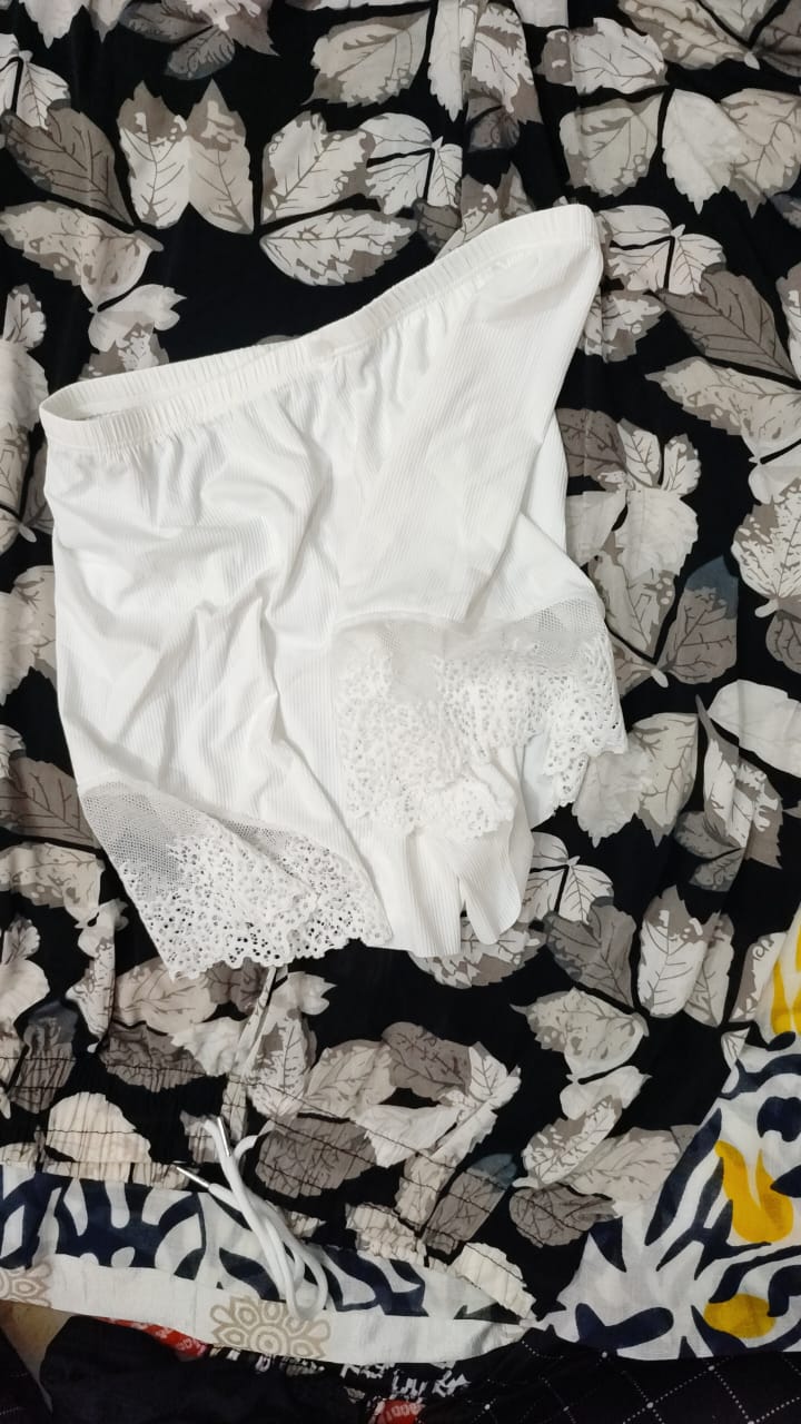 547/S547 TENCIL LACY SHORTS bra 5 star review image