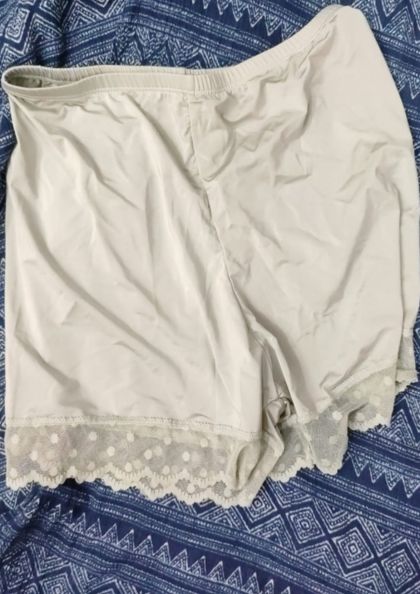 415/S415 TENCIL LACY SHORTS bra 5 star review image