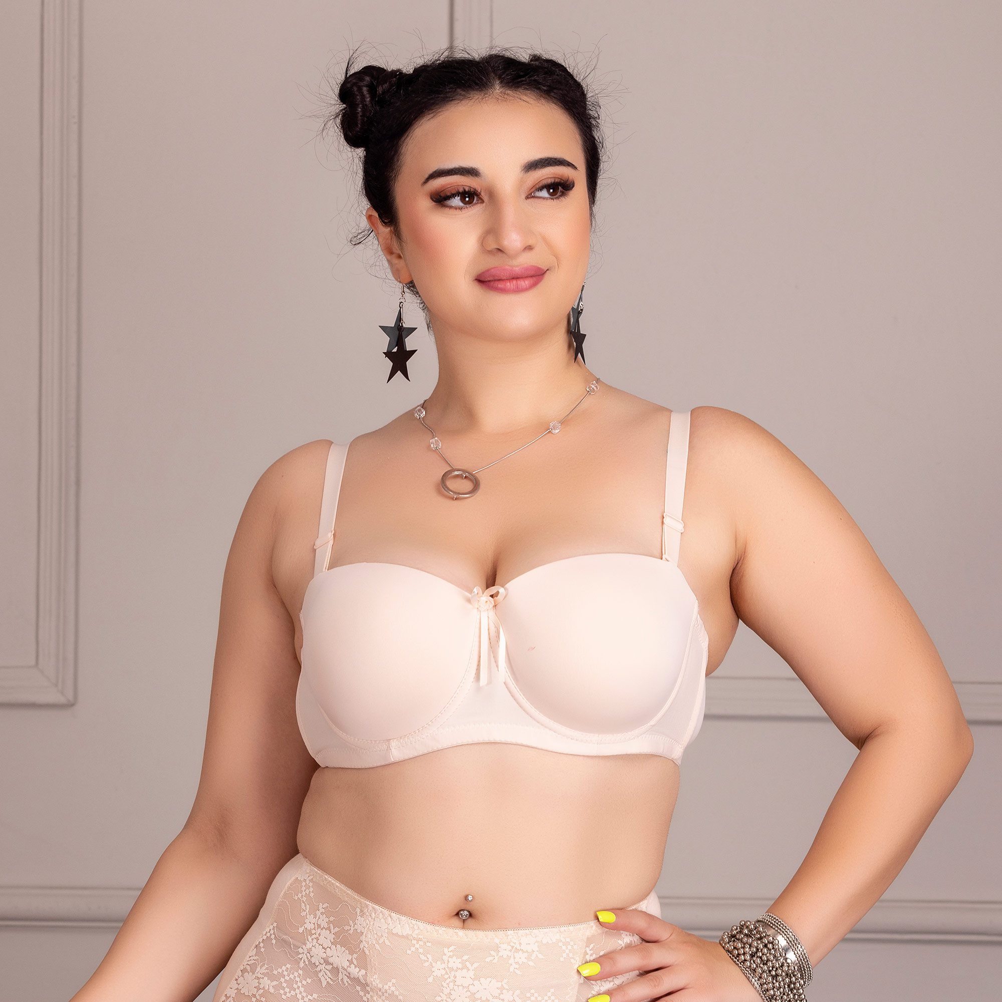 Magic-50 Off Shoulder Strapless Underwire Support Top Less Bra