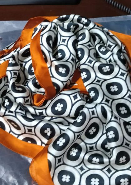 PRINTED SILK SCARF SS20 bra 5 star review image