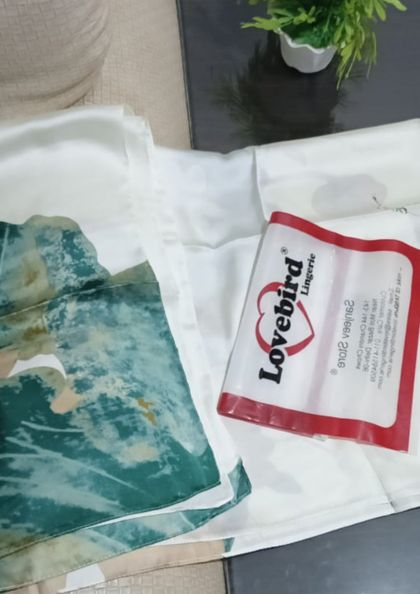 PRINTED SILK SCARF SS24 bra 5 star review image