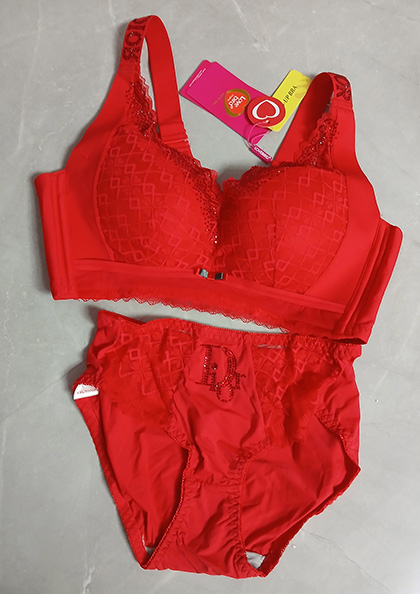 Buy Online Diamond7 Rhinestone Saroski Bra Panty Set | Lovebird