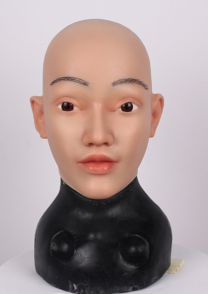 SILICONE FACE MASK WOMAN 2