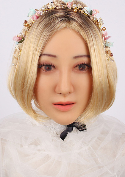 SILICONE FACE MASK WOMAN 5
