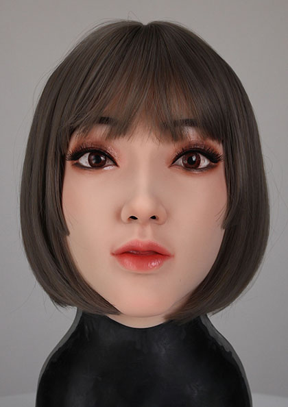 SILICONE FACE MASK WOMAN 8